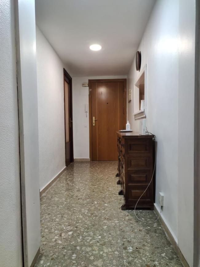 35-3- Комната В Квартире Для Семьи От 1 До 4 Человек В Центре Аликанте Alicante Luaran gambar
