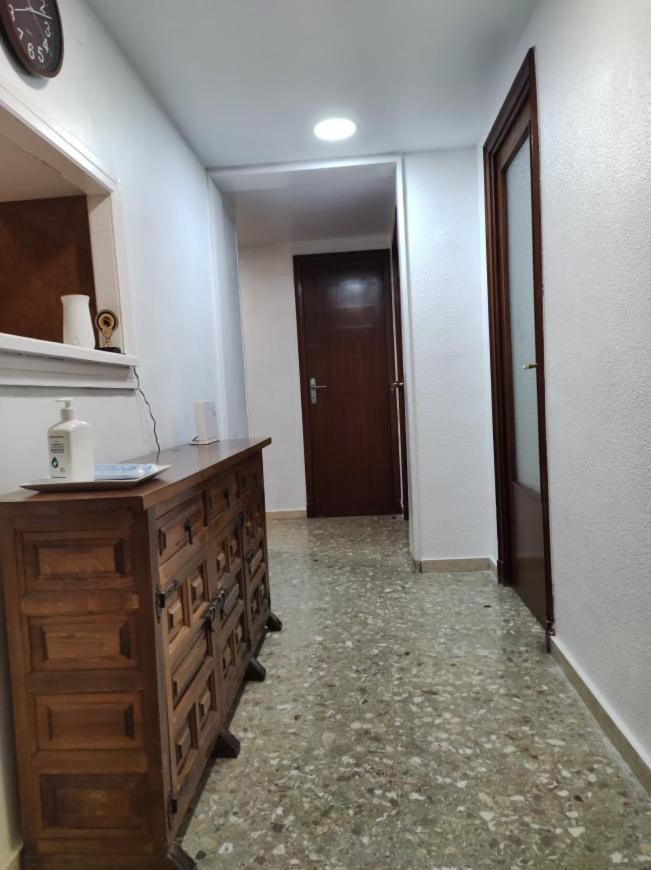 35-3- Комната В Квартире Для Семьи От 1 До 4 Человек В Центре Аликанте Alicante Luaran gambar